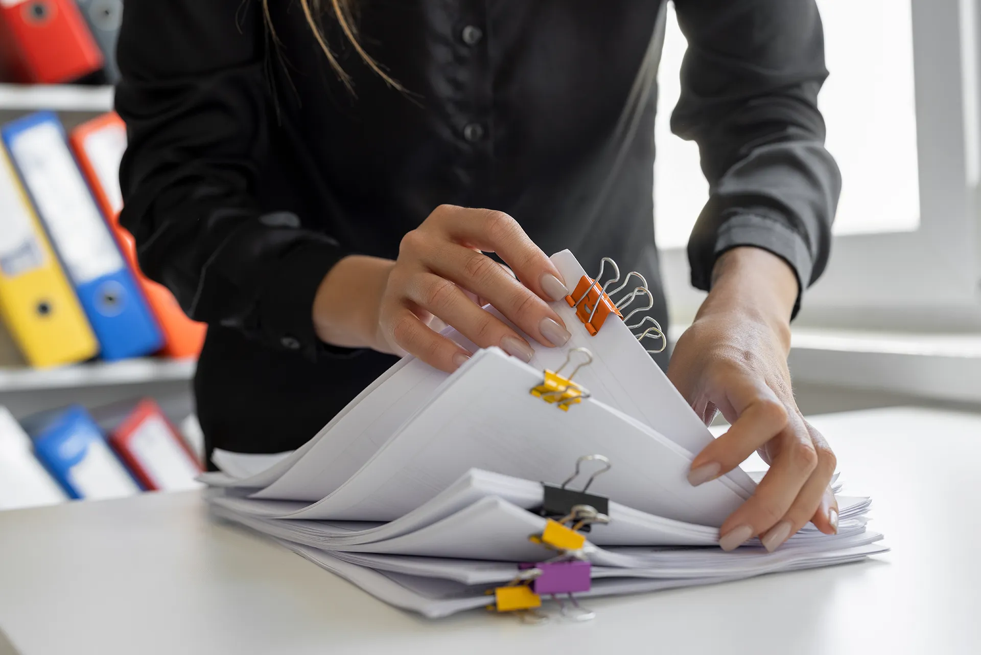 But scaling a recruiting team fast is expensive. Screening thousands of resumes eats up hours of labor. Scheduling interviews adds even more.